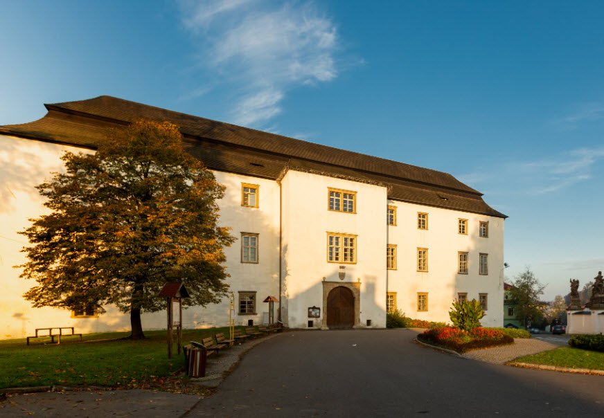 Zámek Hustopeče Nad Bečvou, Hustopeče nad Bečvou, Czechia, Czech Republic (Czechia)